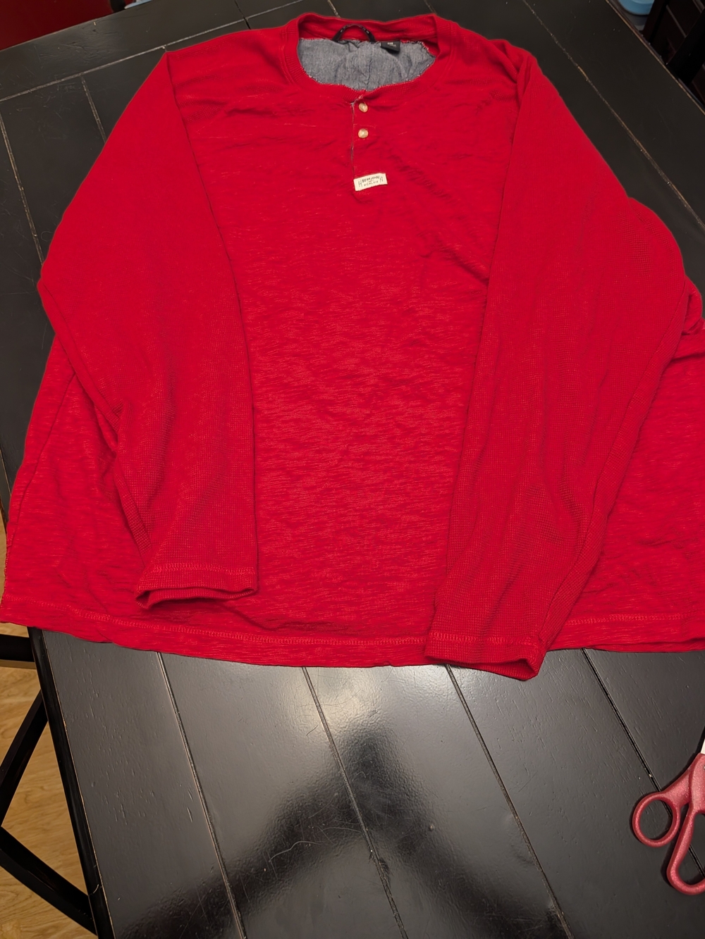 Men's Red Long-Sleeve Henley Top
